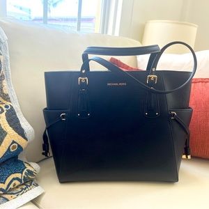 Michael Kors Voyager Medium Crossgrain Leather Tote Bag